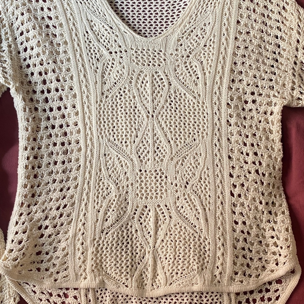eight eight eight Cream Open-Knit V-Neck Sweater - Picture 3 of 4